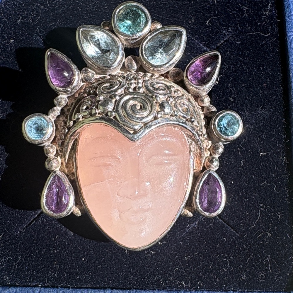 Sajen goddess face ring adjustable size